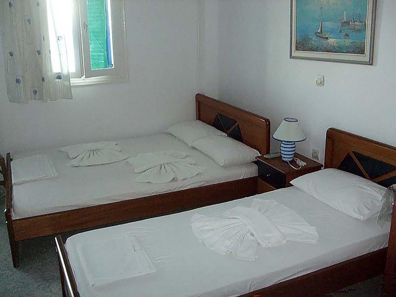 Oneiro Rooms Kythnos Kanala Szoba fotó
